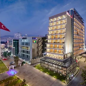 Hilton Garden Bayrakli 4* Izmir