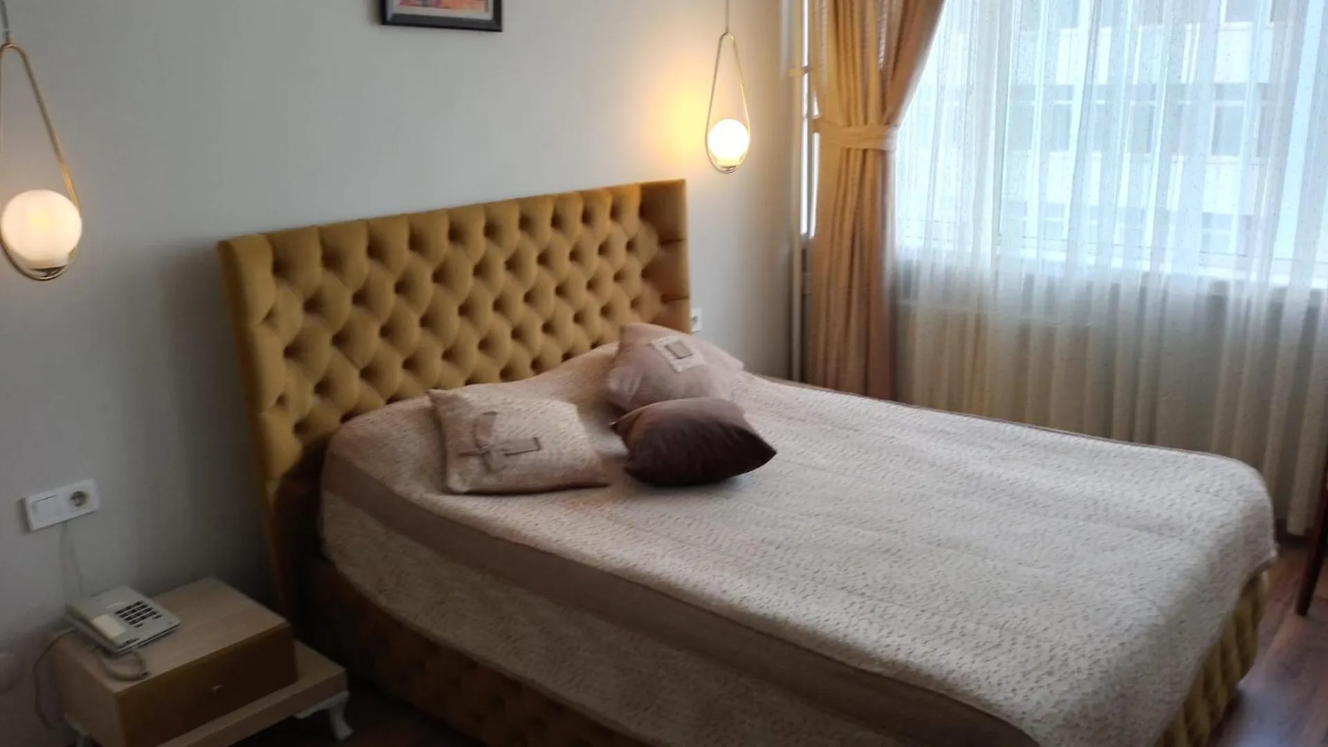 Tac Hotel